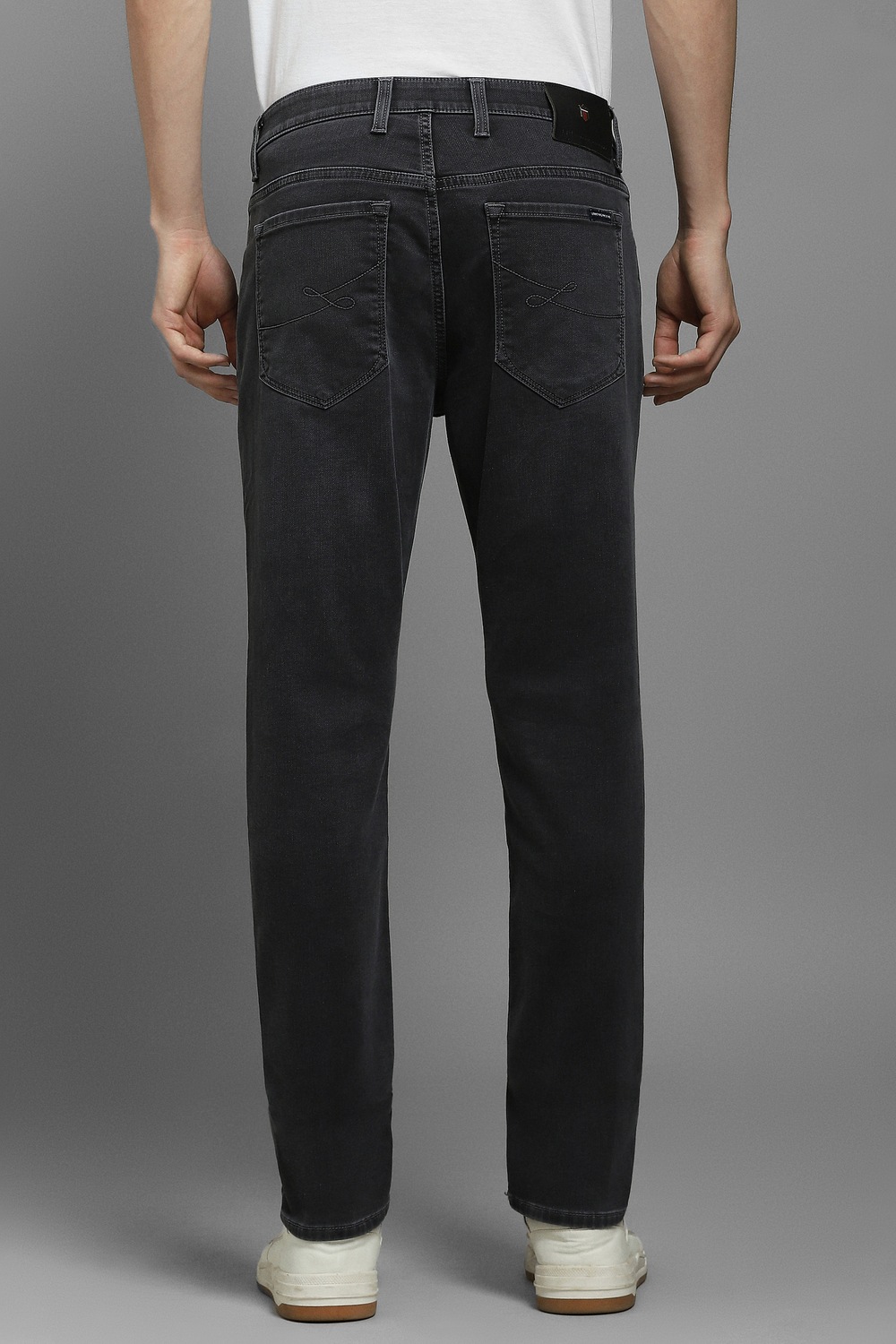 74154-men-grey-light-slim-tapered-fit-jeans-grey-1.jpg