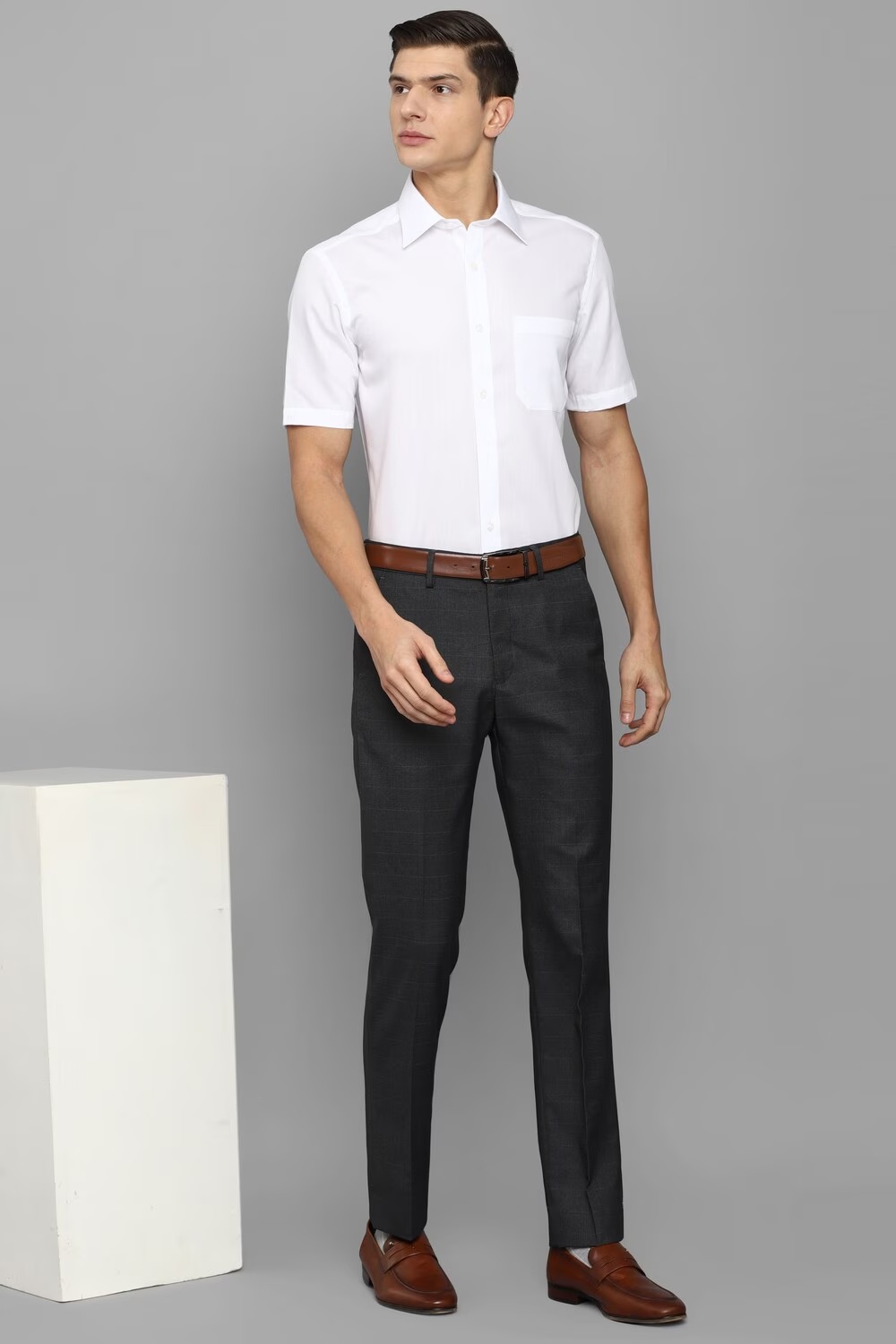 74196-men-white-classic-fit-solid-half-sleeves-formal-shirt-white-1.jpg