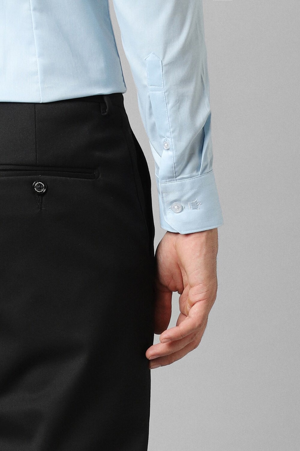 74393-men-blue-slim-fit-solid-full-sleeves-formal-shirt-blue-1.jpg