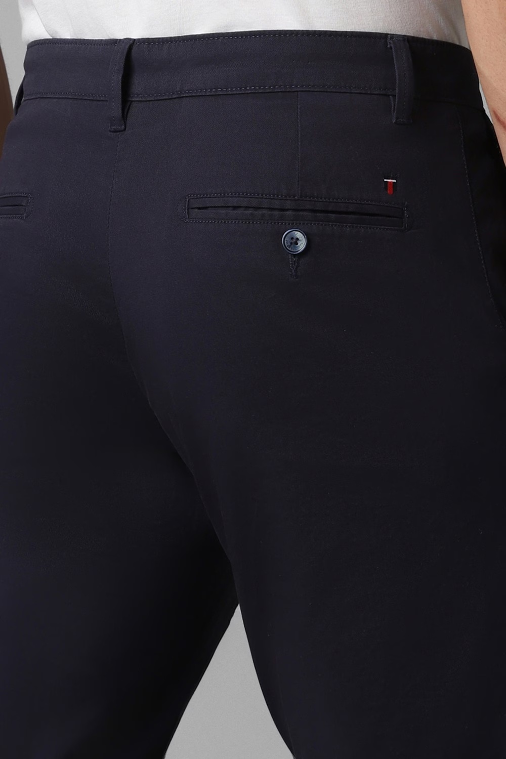 7472-men-navy-solid-slim-fit-shorts-navy-1.jpg