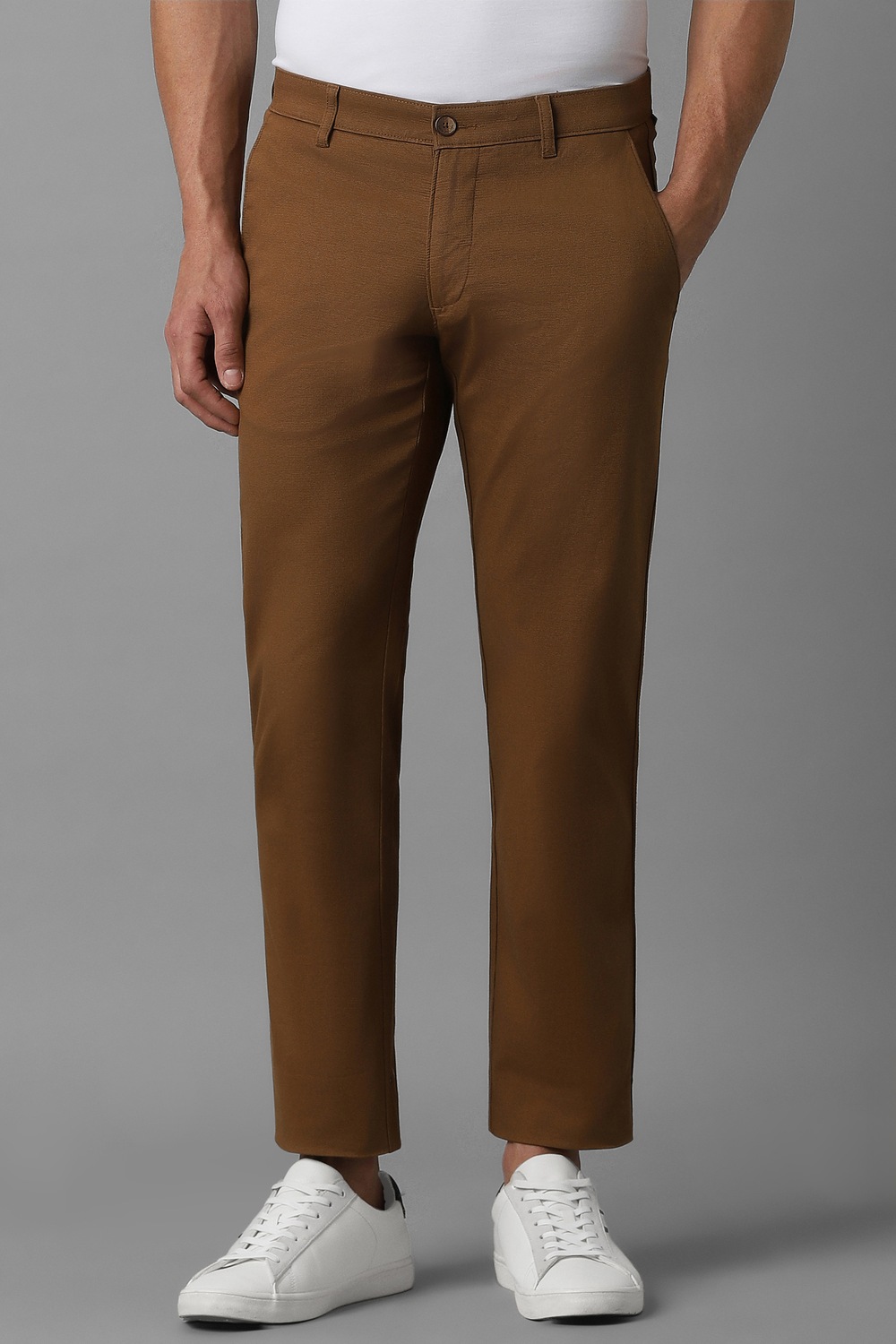 Men Brown Textured Flat Front Casual Trousers-Brown