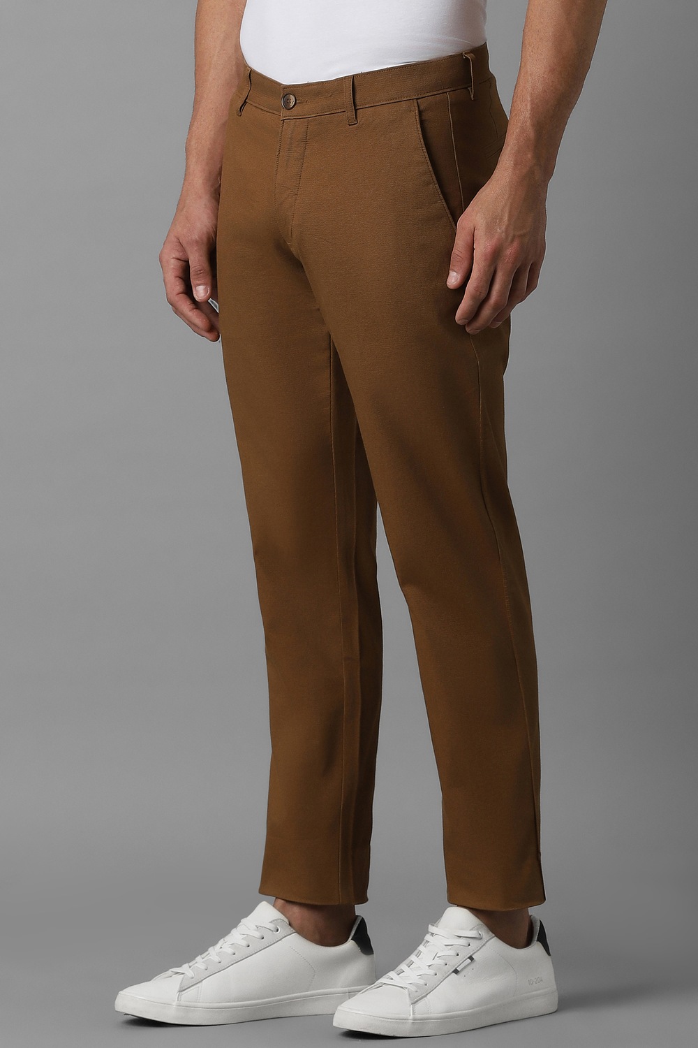 7480-men-brown-textured-flat-front-casual-trousers-brown-1.jpg