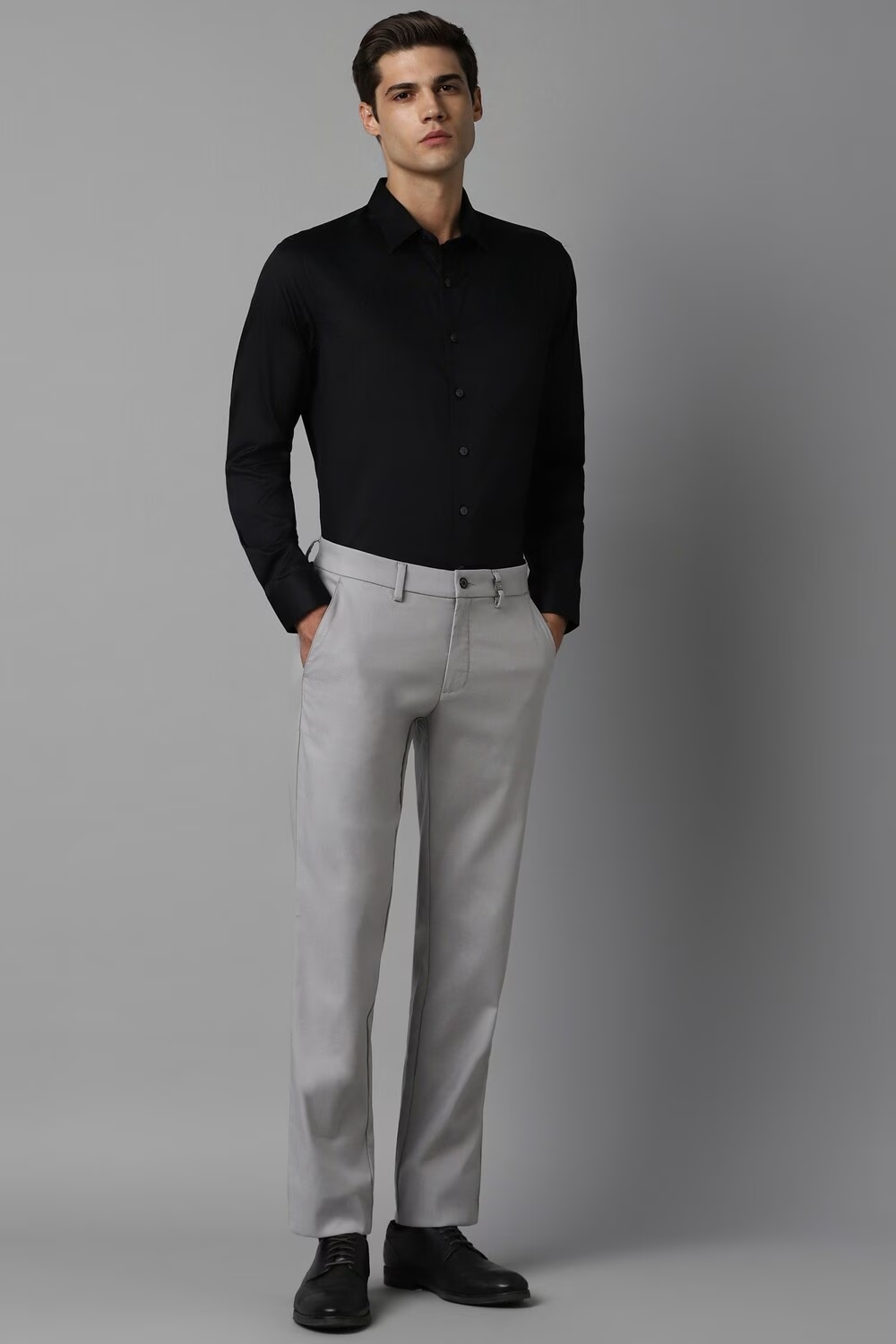 74852-men-black-slim-fit-solid-full-sleeves-formal-shirt-black-1.jpg