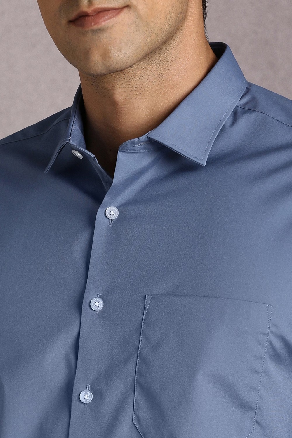 74982-men-blue-solid-full-sleeves-formal-shirt-blue-1.jpg