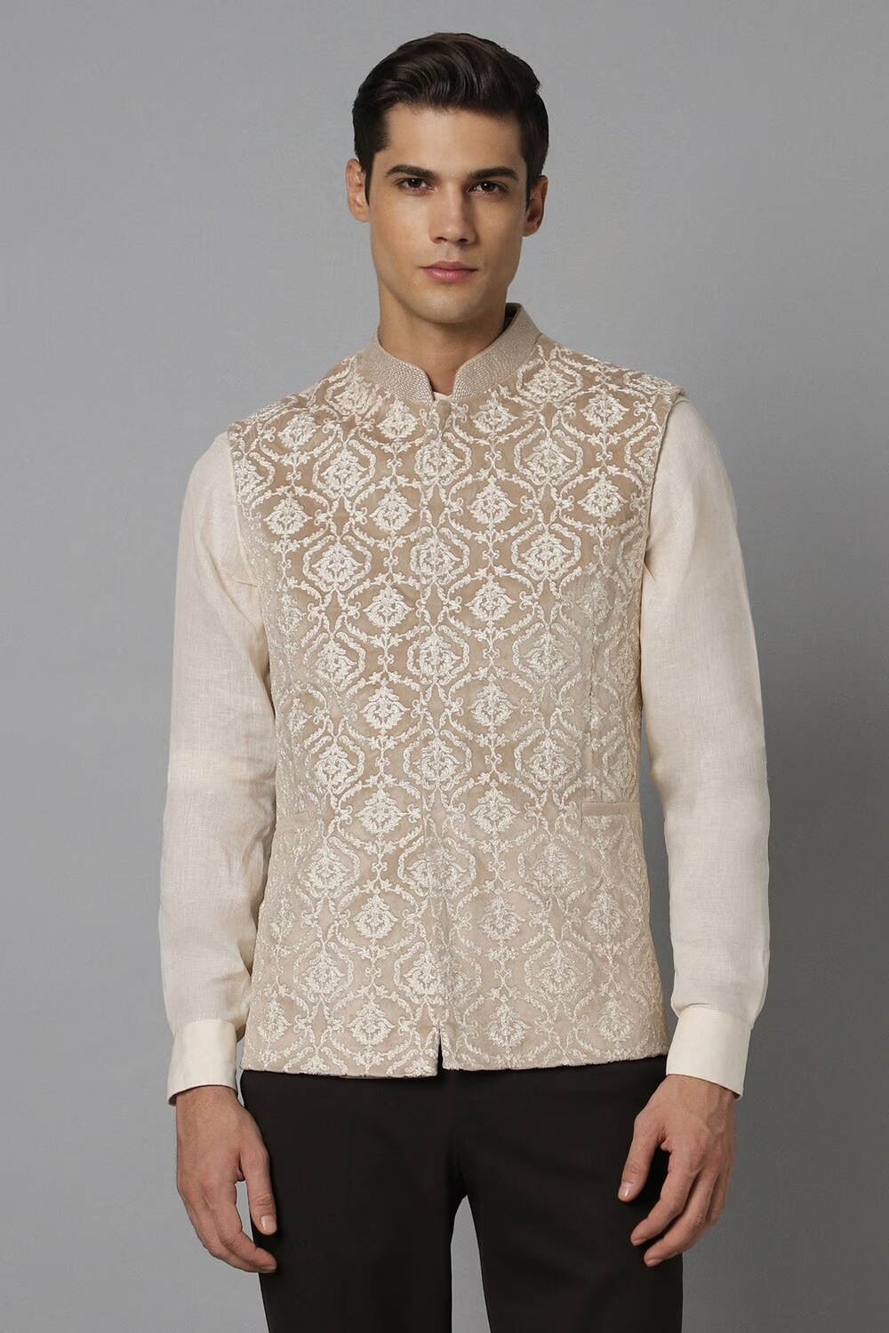 Men Beige Embroidered Slim Fit Party Nehru Jacket-Beige