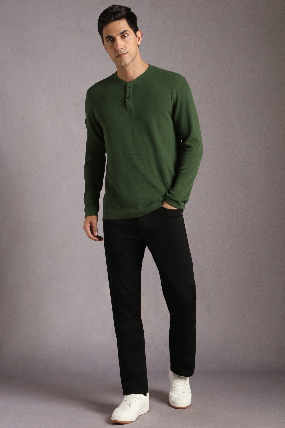 75048-men-green-textured-henley-neck-t-shirt-green-1.jpg