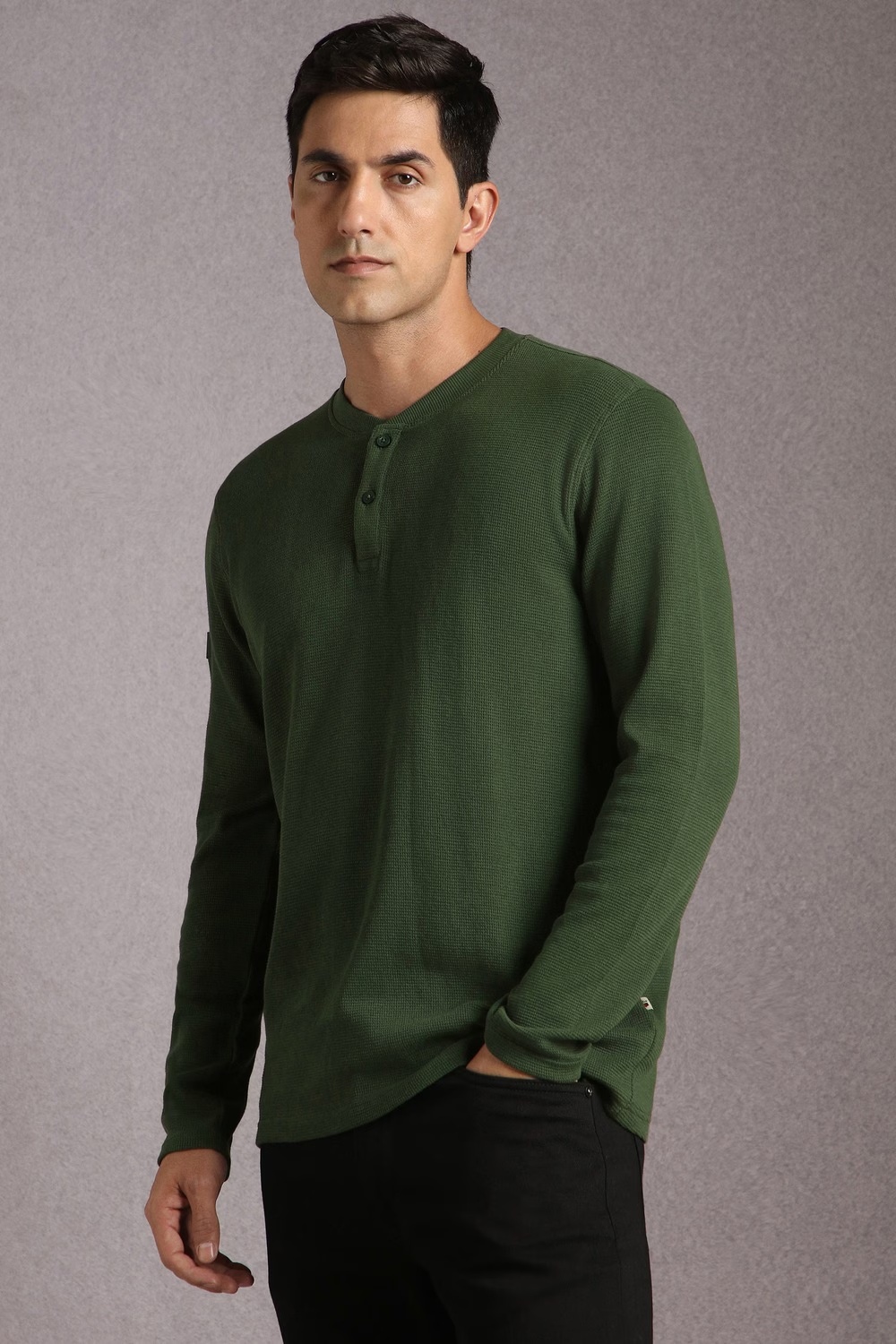 75048-men-green-textured-henley-neck-t-shirt-green-1.jpg