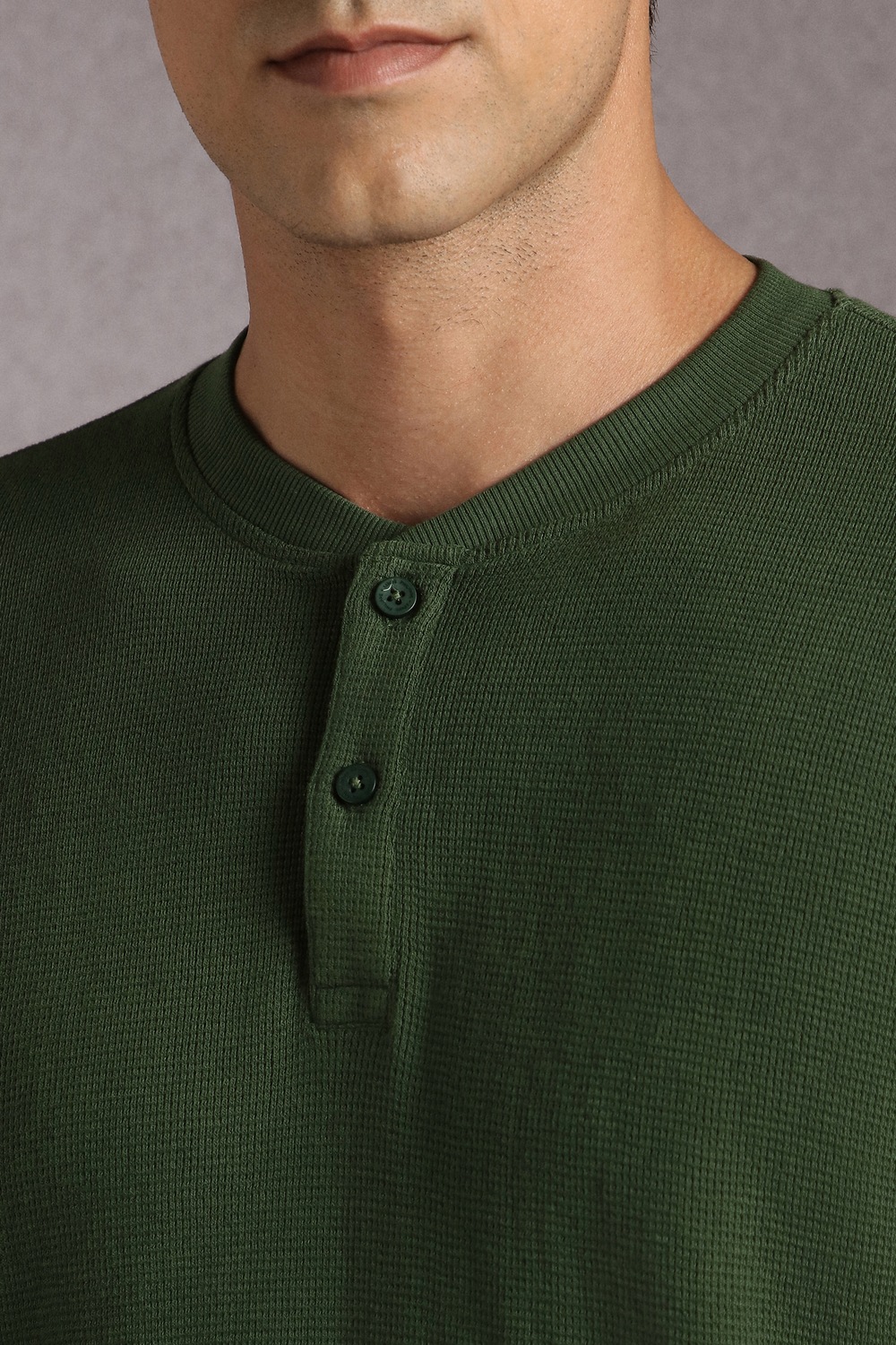 75048-men-green-textured-henley-neck-t-shirt-green-1.jpg