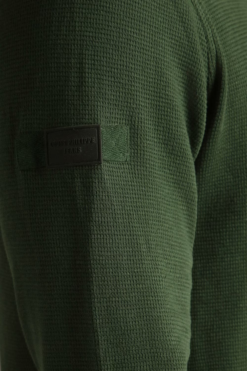 75048-men-green-textured-henley-neck-t-shirt-green-1.jpg