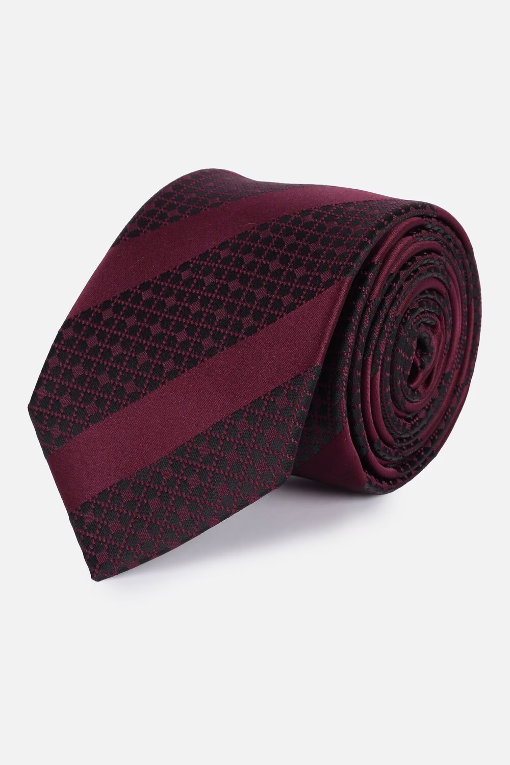 75092-men-maroon-embroidered-tie-pocket-square-and-cufflink-maroon-1.jpg
