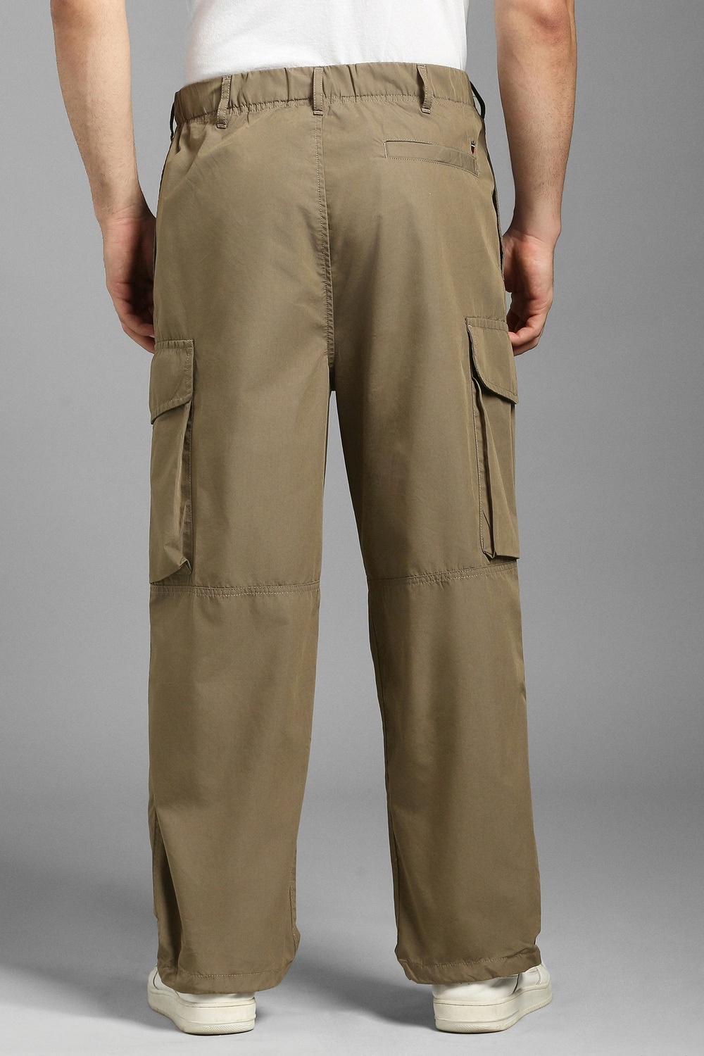 75118-men-khaki-solid-pleated-casual-trousers-khaki-1.webp