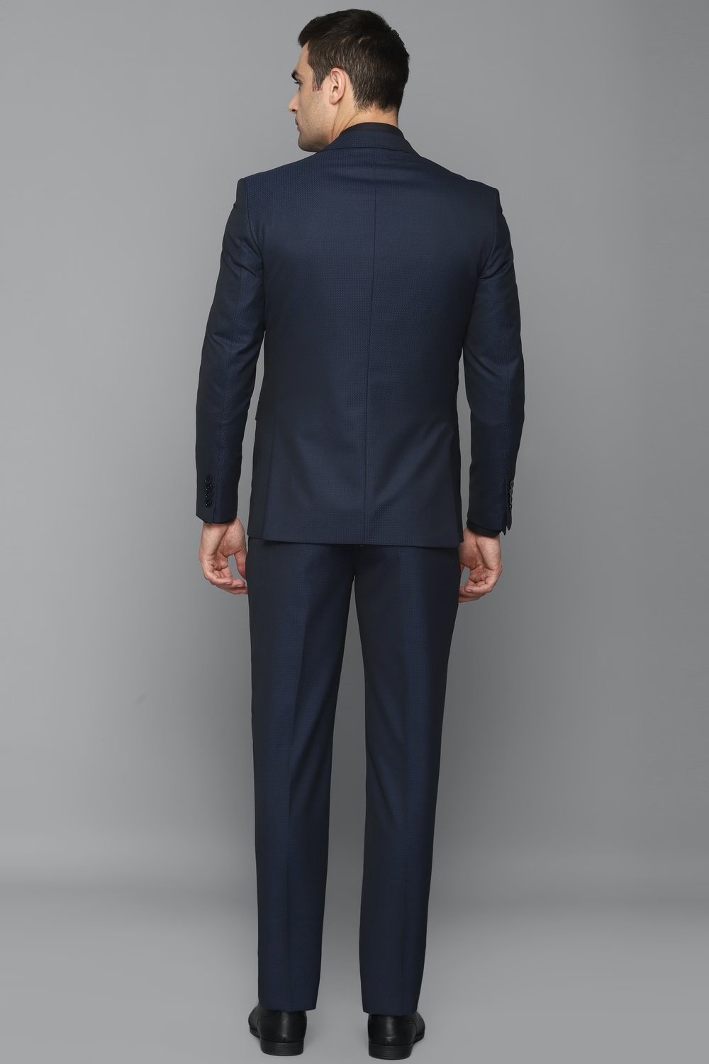 75343-men-navy-slim-fit-solid-formal-three-piece-suit-navy-1.jpg