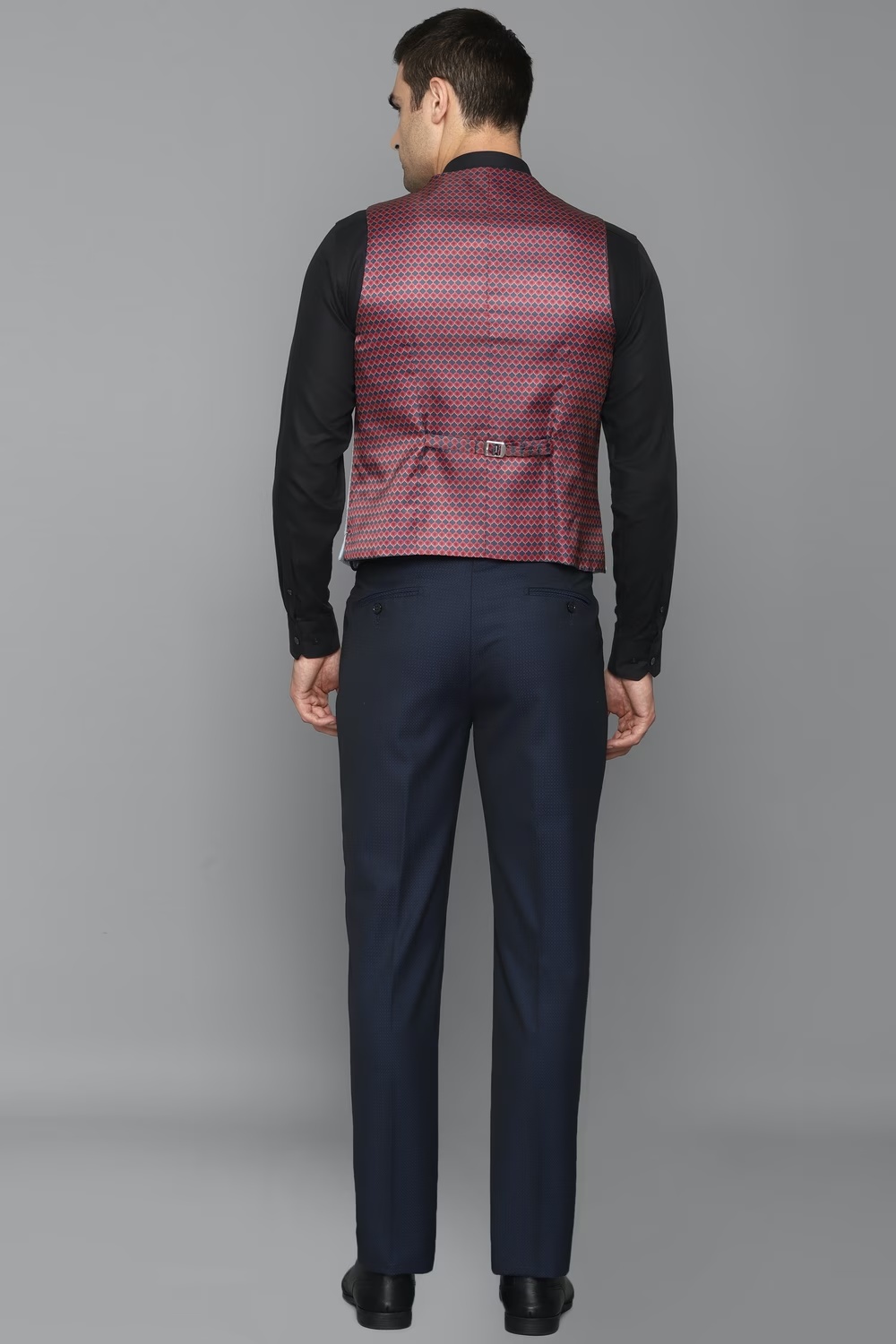 75343-men-navy-slim-fit-solid-formal-three-piece-suit-navy-1.jpg