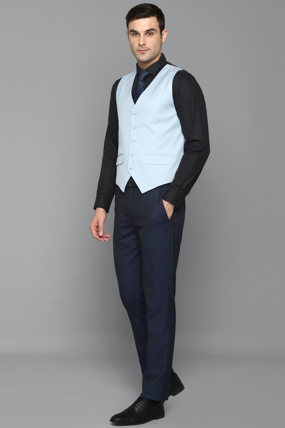 75343-men-navy-slim-fit-solid-formal-three-piece-suit-navy-1.jpg
