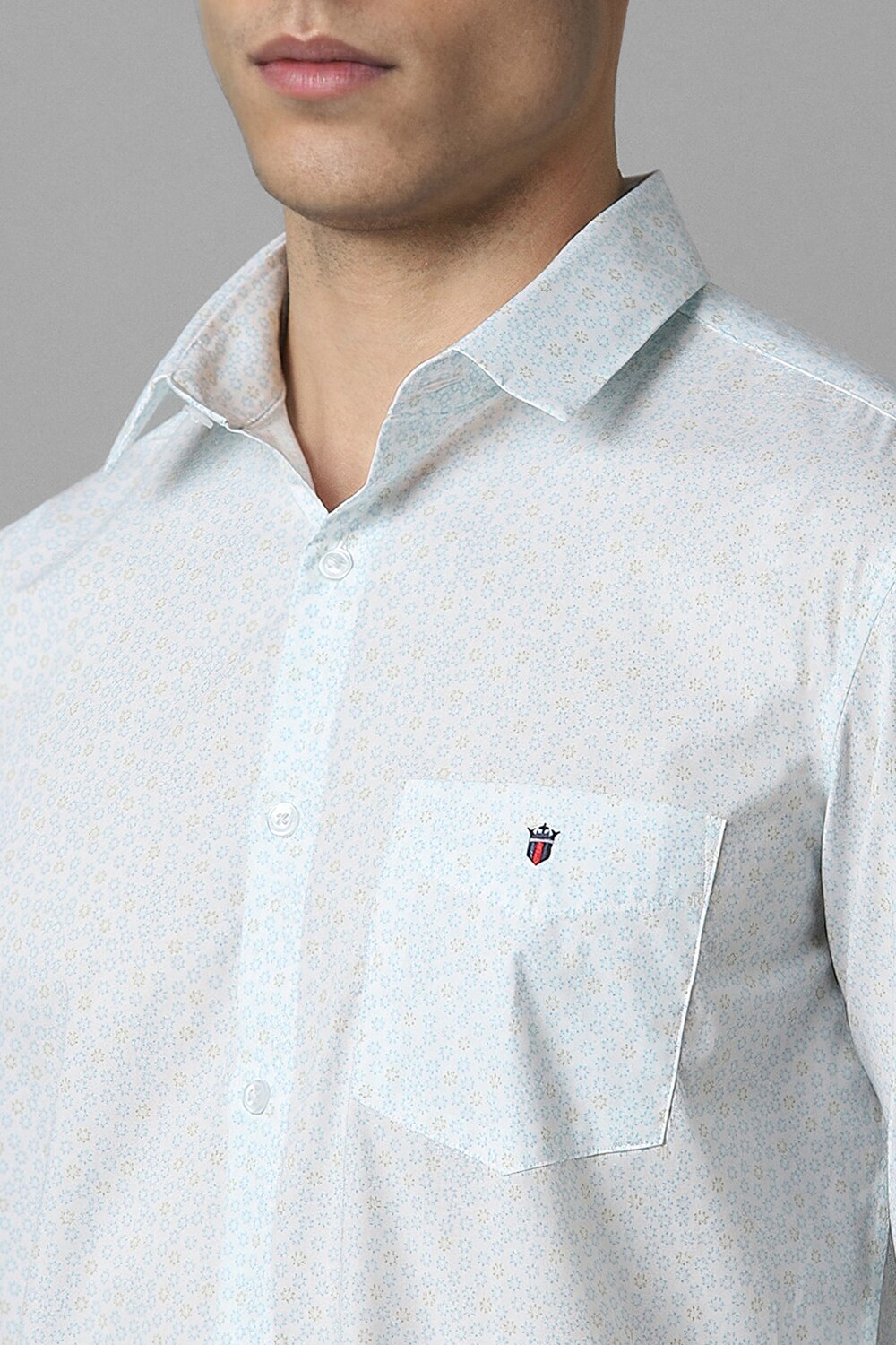7582-men-blue-slim-fit-print-full-sleeves-casual-shirt-blue-1.jpg