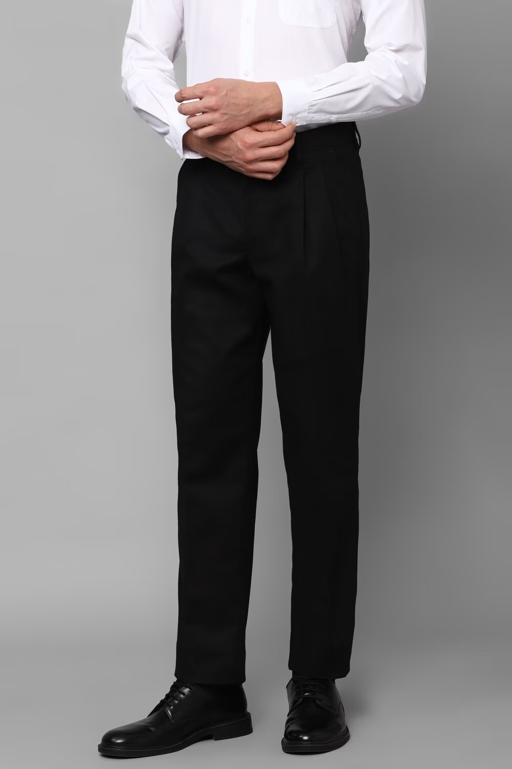 Men Black Classic Fit Solid Flat Front Formal Trousers-Black