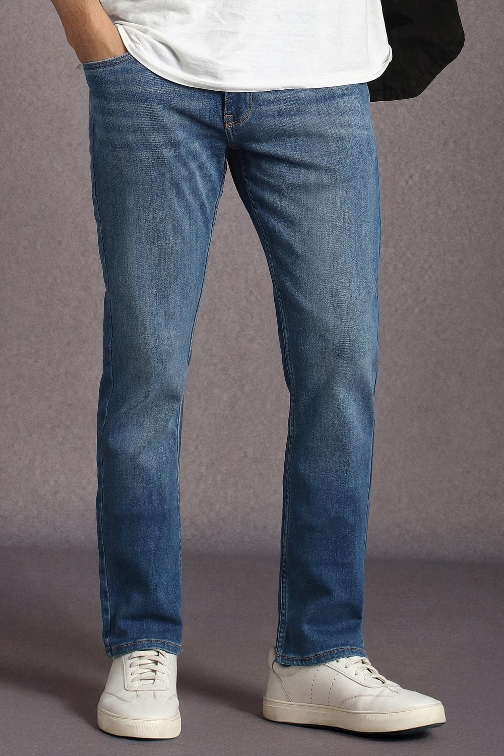 76316-men-blue-mid-slim-fit-jeans-blue-1.jpg
