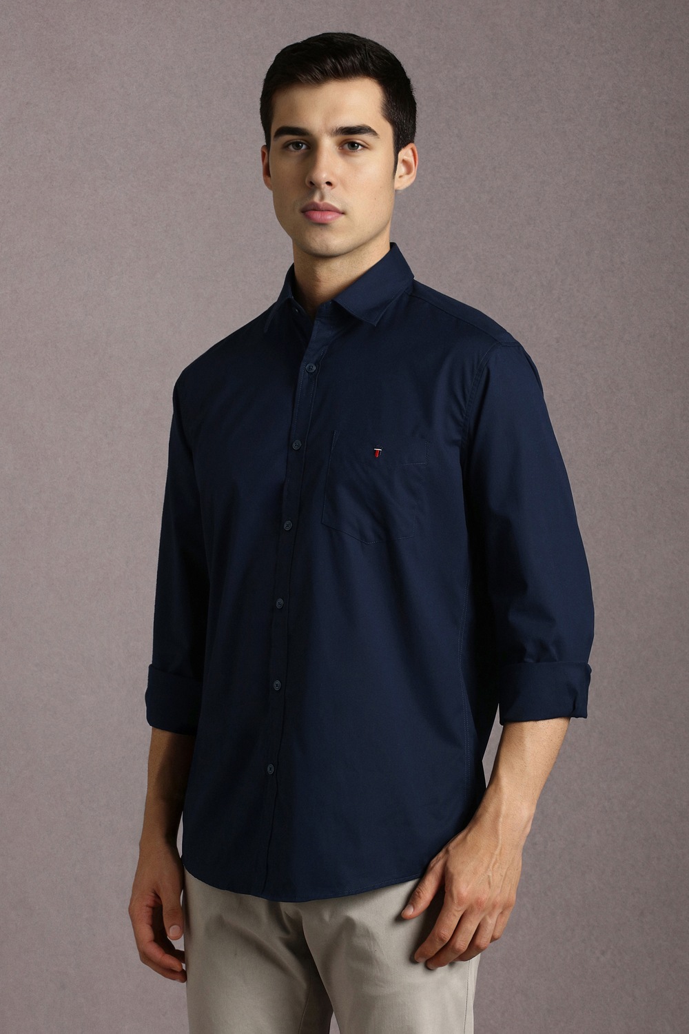 76331-men-navy-solid-full-sleeves-casual-shirt-navy-1.jpg