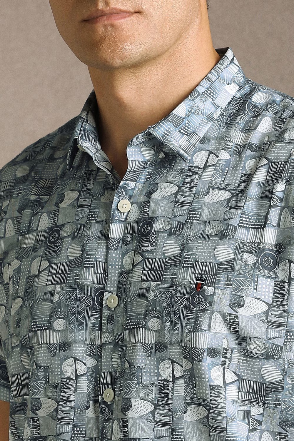76472-men-grey-print-half-sleeves-casual-shirt-grey-1.jpg