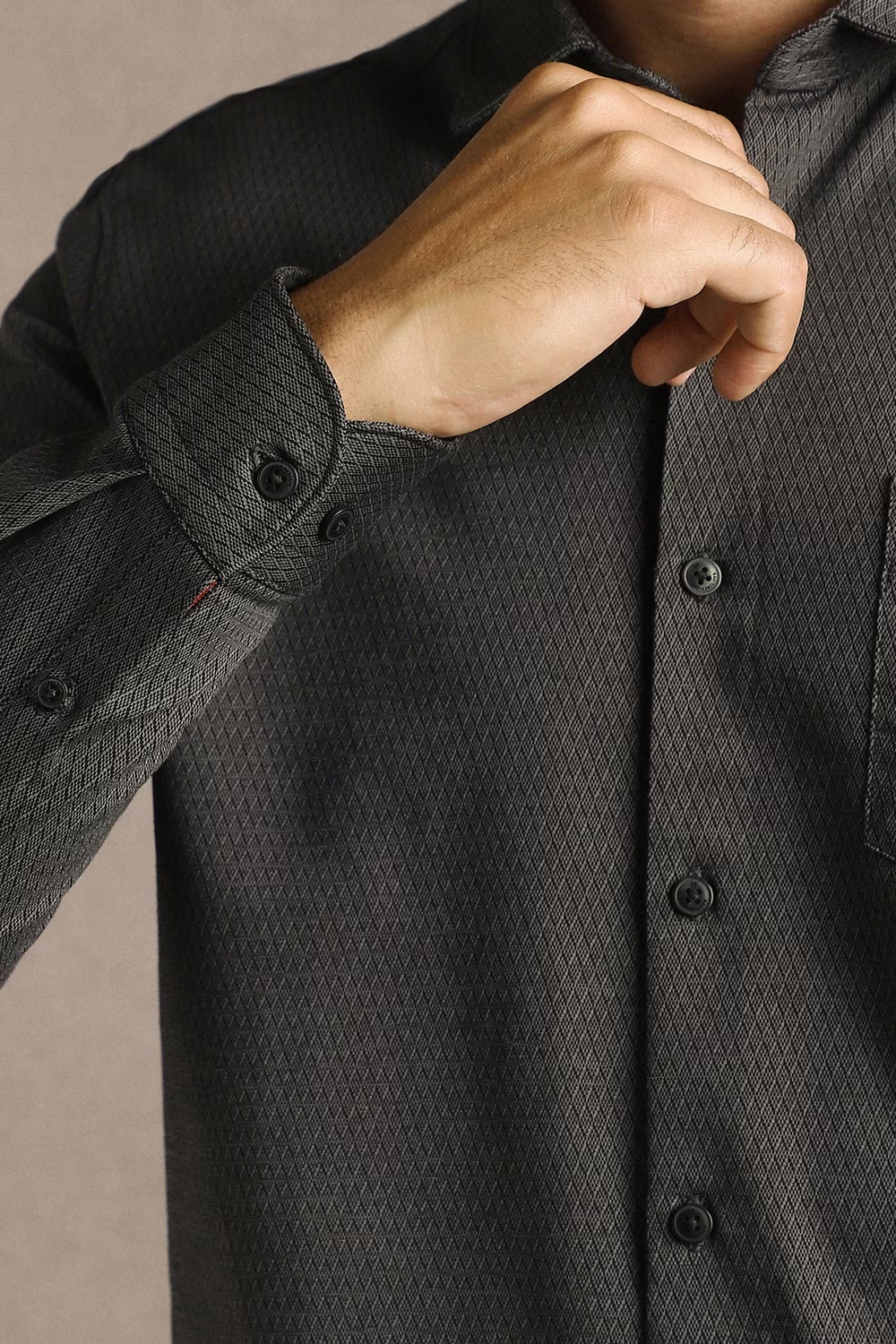 76518-men-grey-textured-full-sleeves-casual-shirt-grey-1.jpg