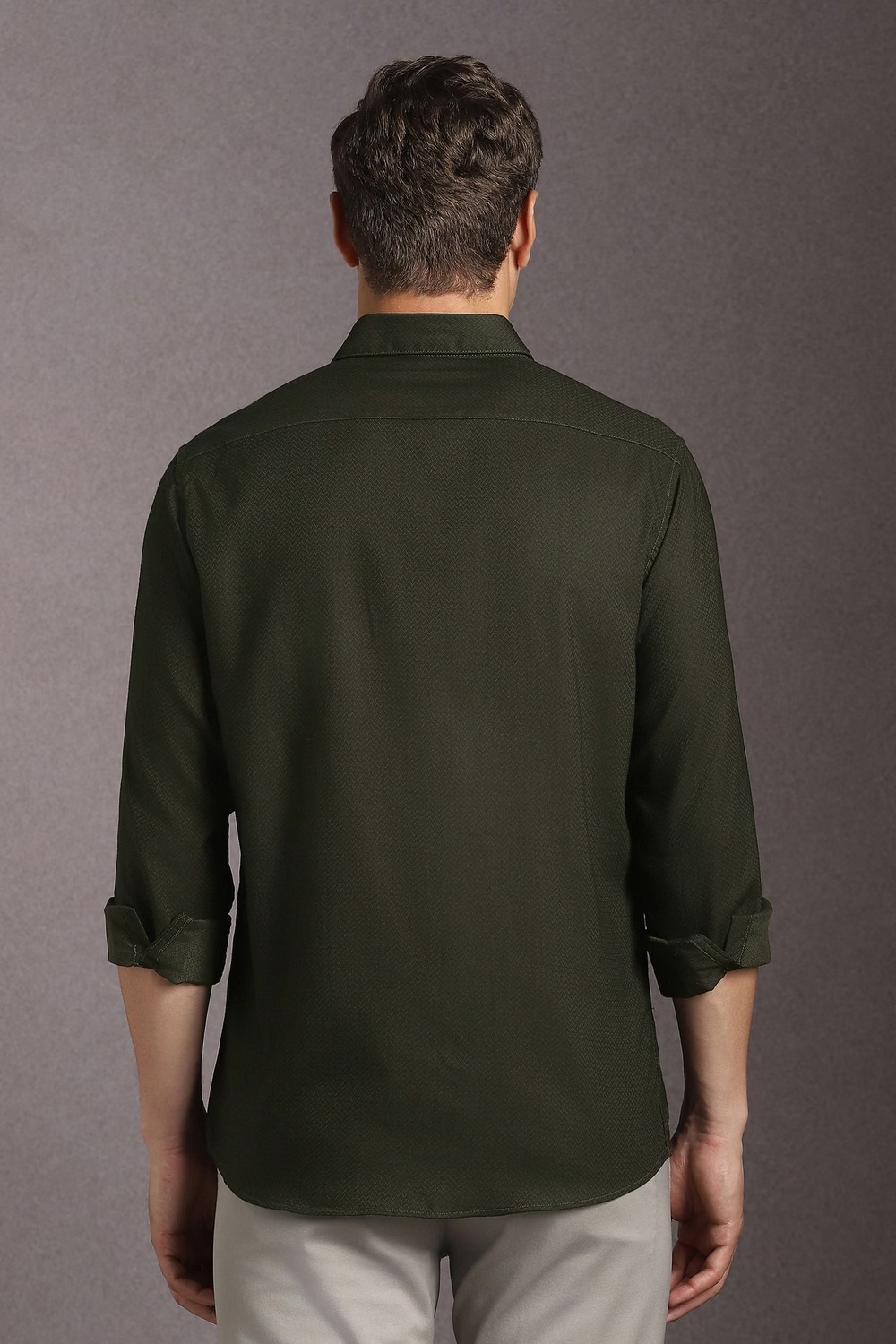 76727-men-green-textured-full-sleeves-casual-shirt-green-1.jpg