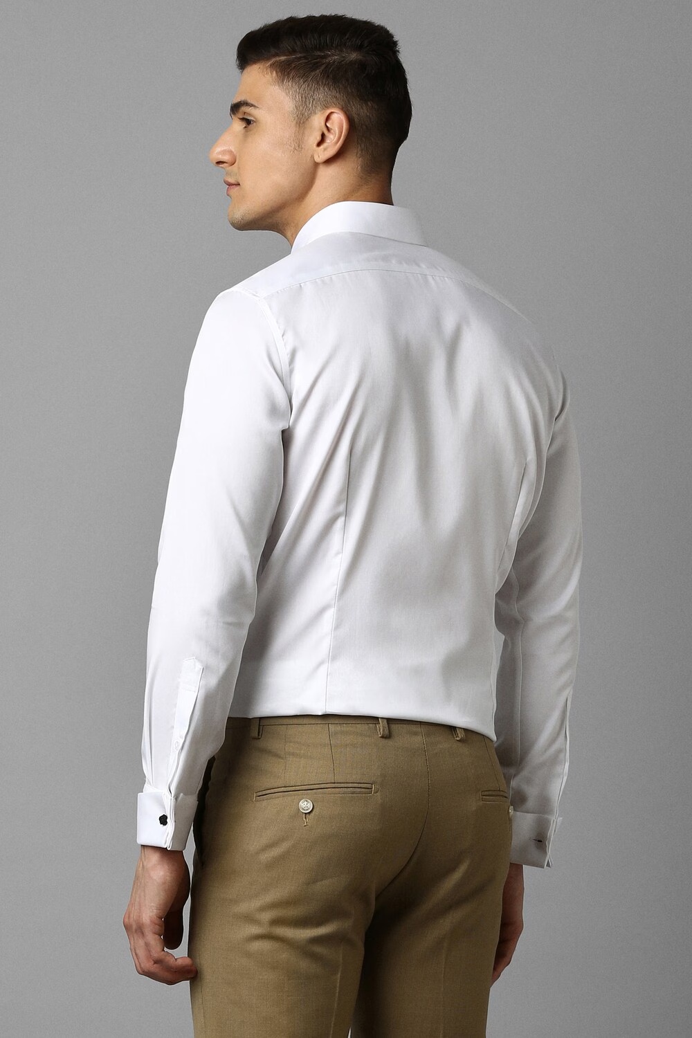 7676-men-white-slim-fit-solid-full-sleeves-formal-shirt-white-1.jpg