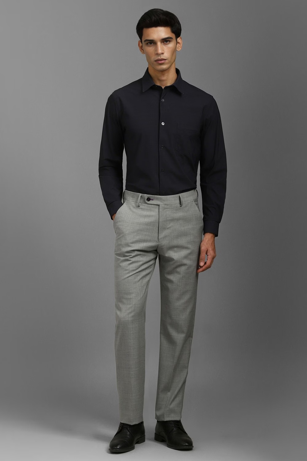 77157-men-black-slim-fit-solid-full-sleeves-formal-shirt-black-1.jpg