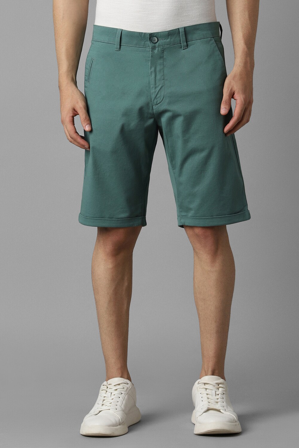 77242-men-green-solid-slim-fit-shorts-green-1.jpg