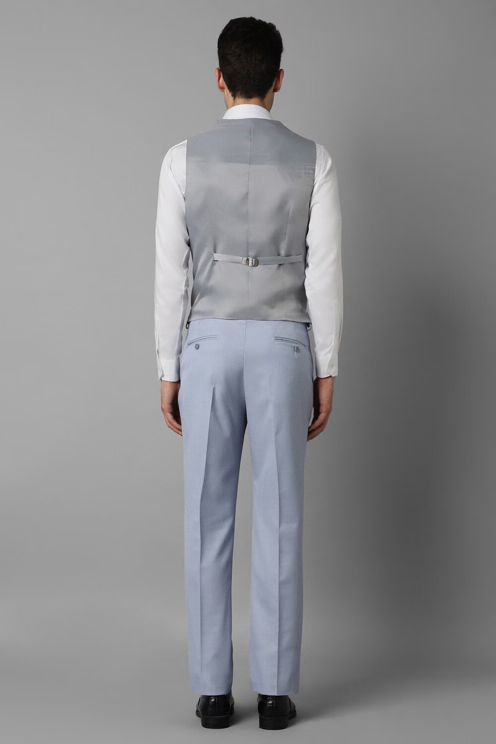 77256-men-blue-slim-fit-textured-formal-three-piece-suit-blue-1.jpg