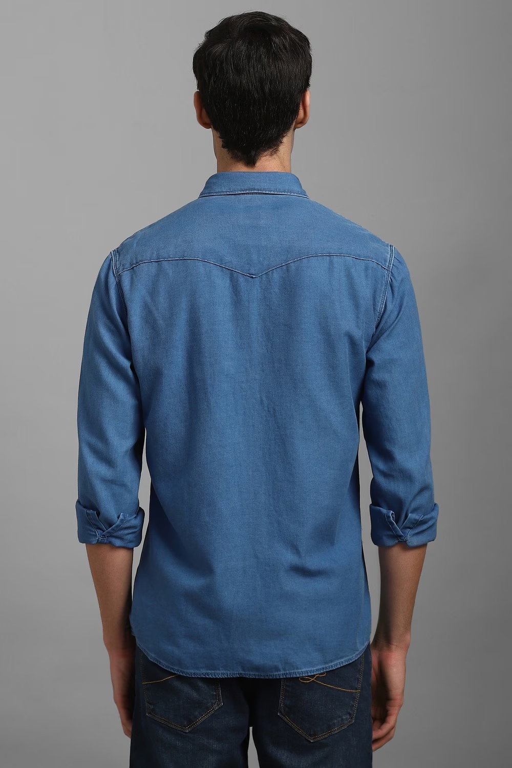 77546-men-blue-solid-full-sleeves-casual-shirt-blue-1.jpg