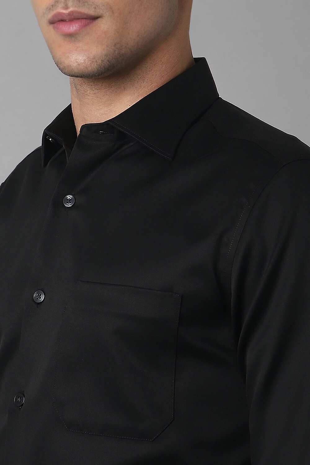 77709-men-black-classic-fit-solid-full-sleeves-formal-shirt-black-1.jpg