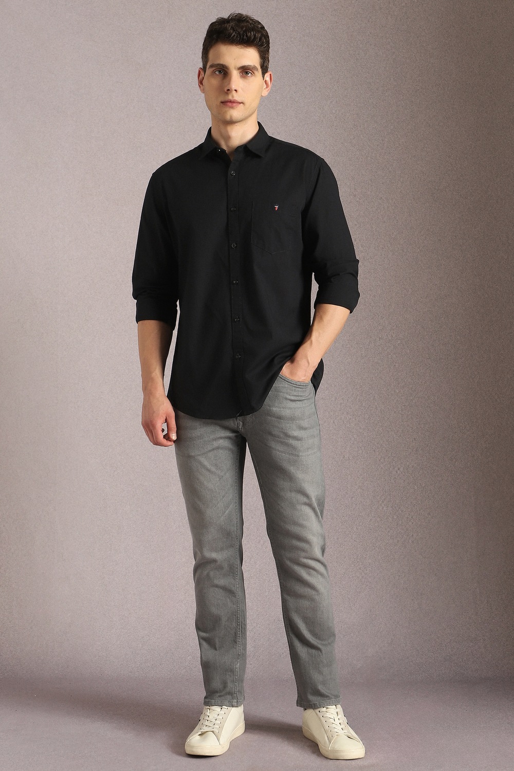 77726-men-black-solid-full-sleeves-casual-shirt-black-1.jpg