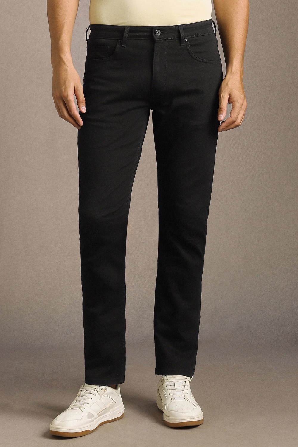 Men Black Dark Slim Fit Jeans-Black