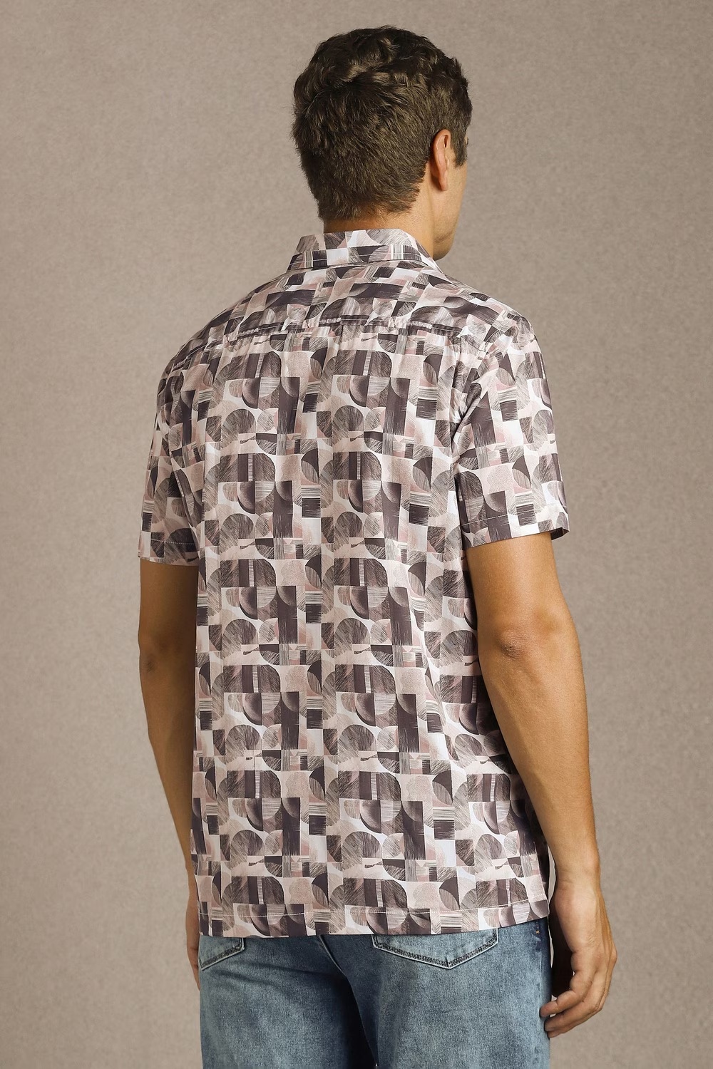 77853-men-pink-print-half-sleeves-casual-shirt-pink-1.jpg