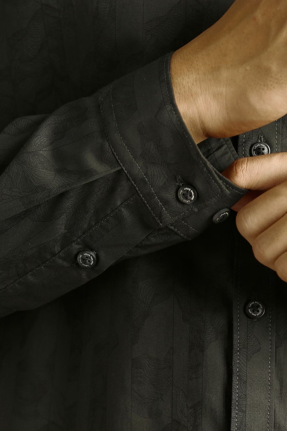 77942-men-olive-print-full-sleeves-casual-shirt-olive-1.jpg