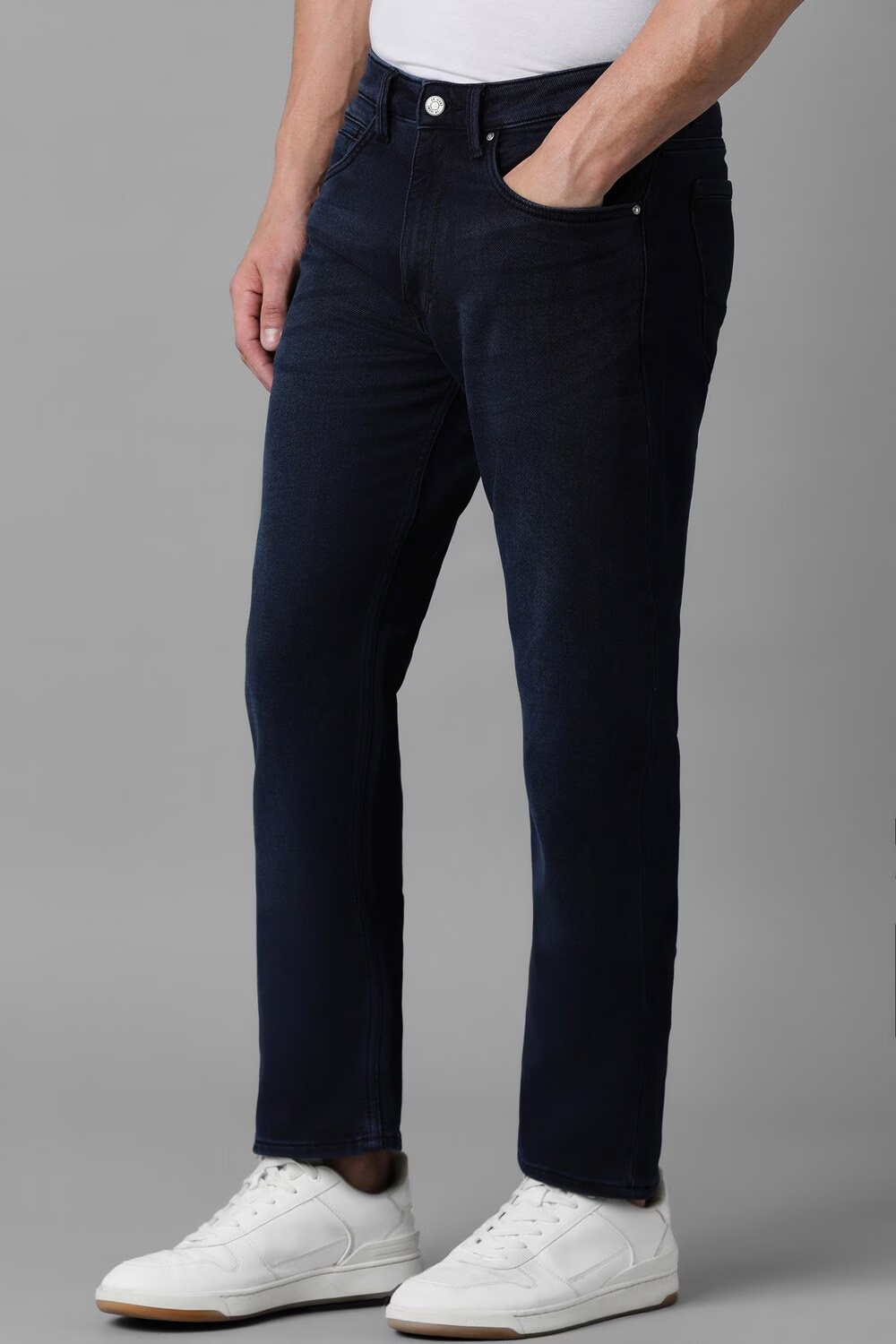 78039-men-navy-dark-wash-regular-fit-jeans-navy-1.jpg