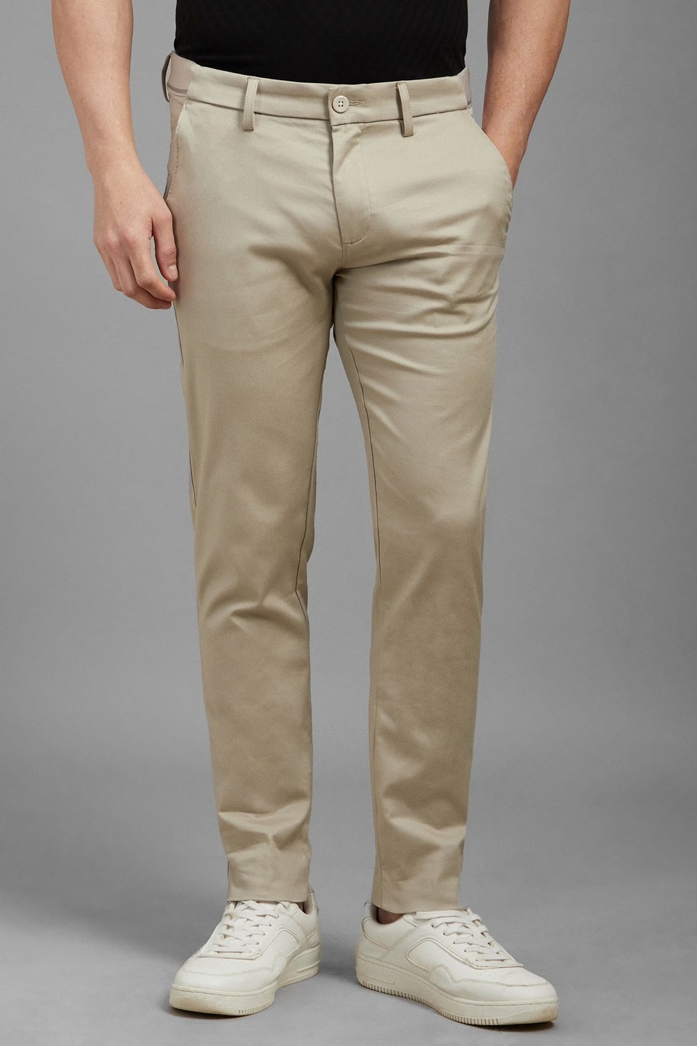 Men Beige Contemporary Fit Solid Flat Front Casual Trousers-Beige