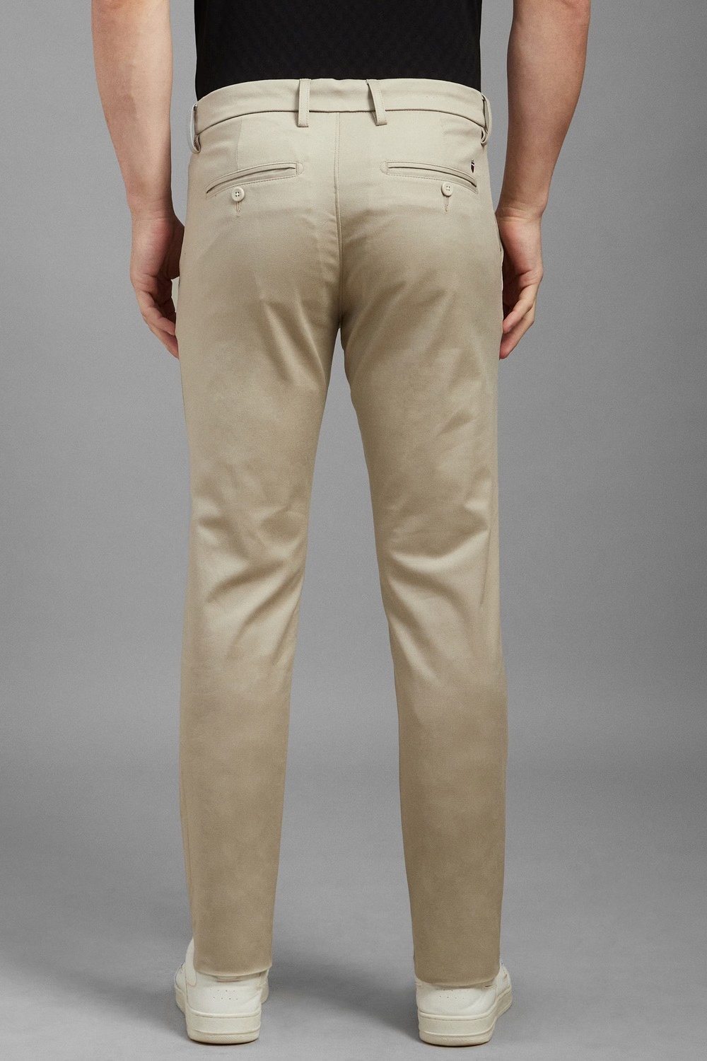 79267-men-beige-contemporary-fit-solid-flat-front-casual-trousers-beige-1.jpg