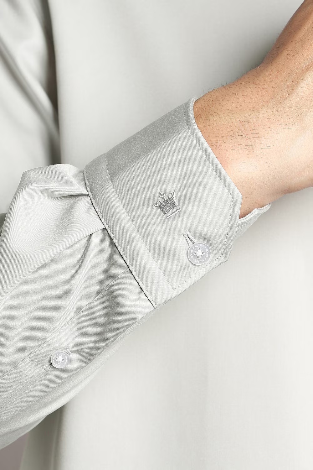 79280-men-grey-solid-full-sleeves-formal-shirt-grey-1.jpg