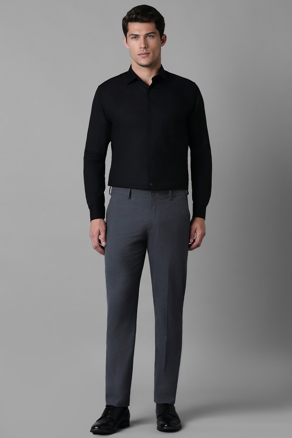 79371-men-black-slim-fit-textured-full-sleeves-formal-shirt-black-1.jpg