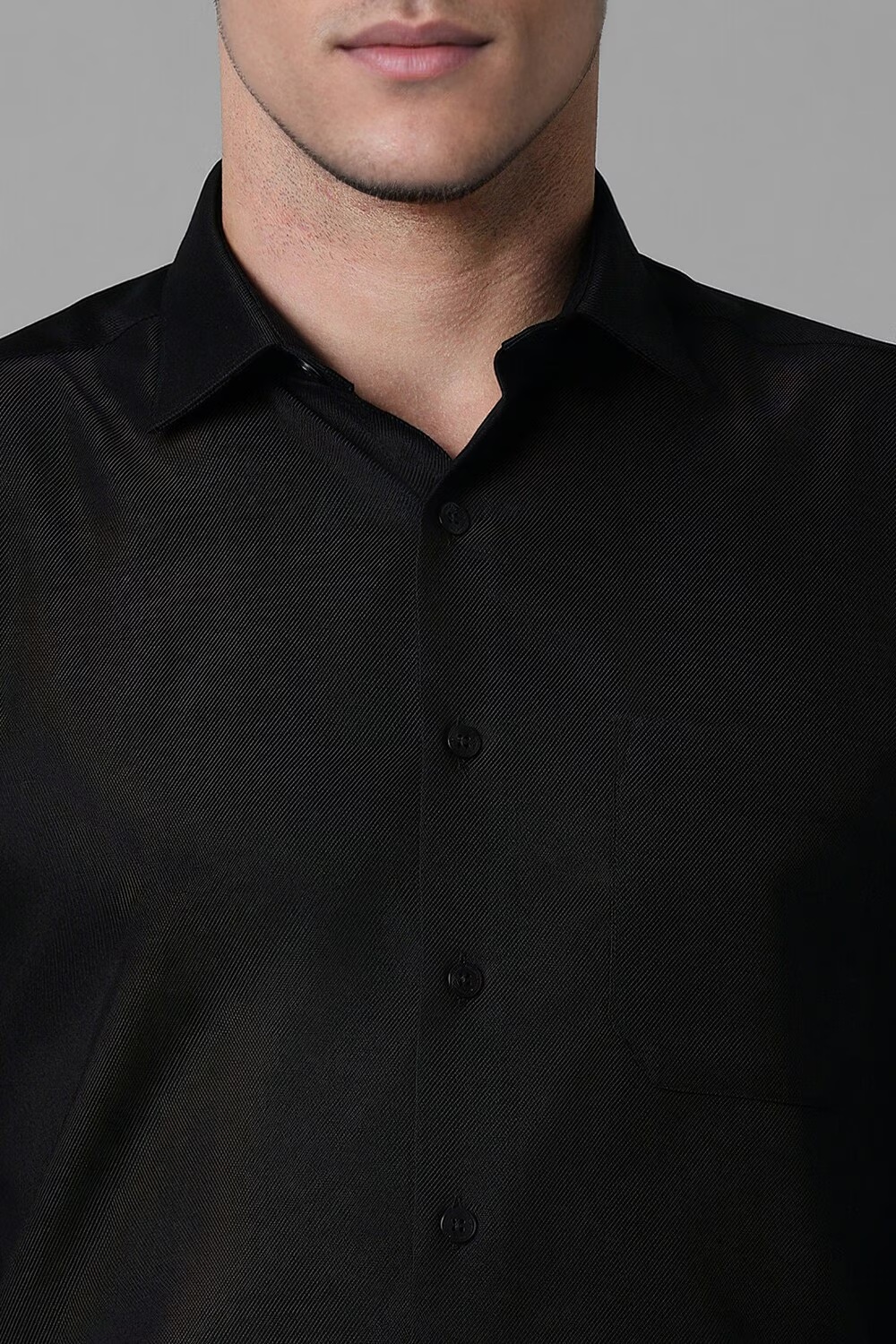79371-men-black-slim-fit-textured-full-sleeves-formal-shirt-black-1.jpg