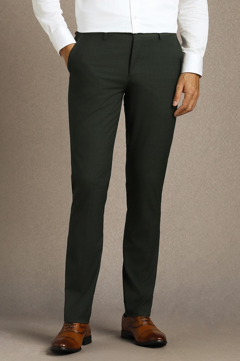 Men Green Solid Flat Front Formal Trousers-Green