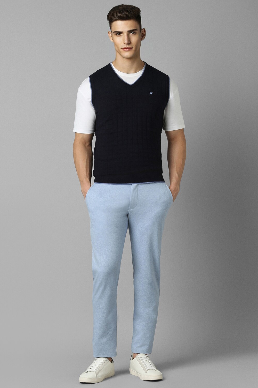 79538-men-black-textured-crew-neck-full-sleeves-sweater-black-1.jpg