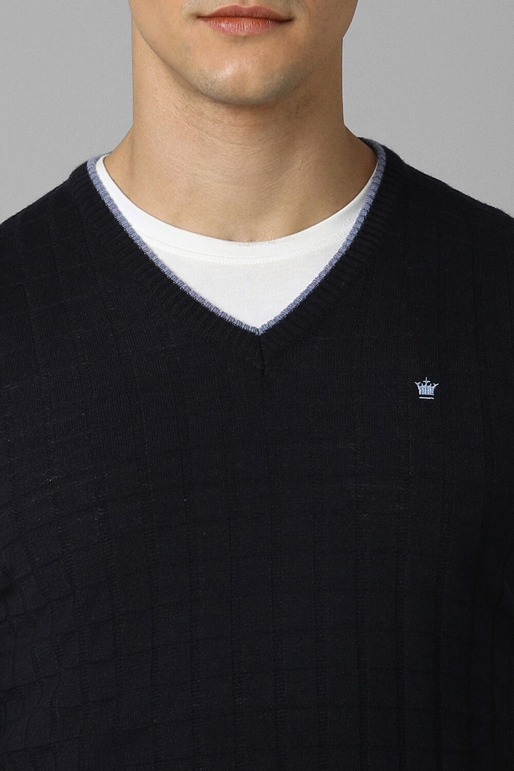 79538-men-black-textured-crew-neck-full-sleeves-sweater-black-1.jpg