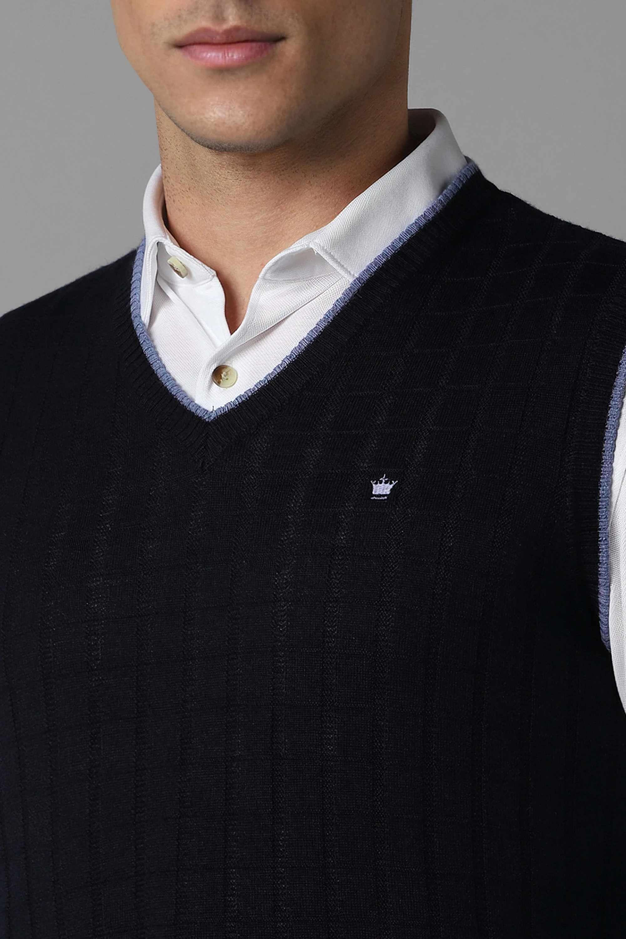 79561-men-black-textured-v-neck-sleeveless-sweater-black-1.webp