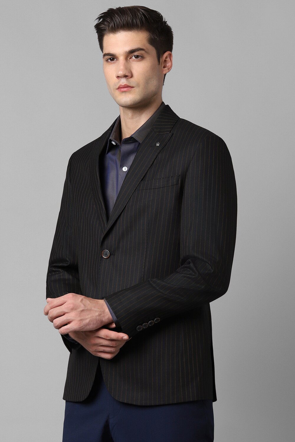 79669-men-black-slim-fit-stripe-formal-blazer-black-1.jpg