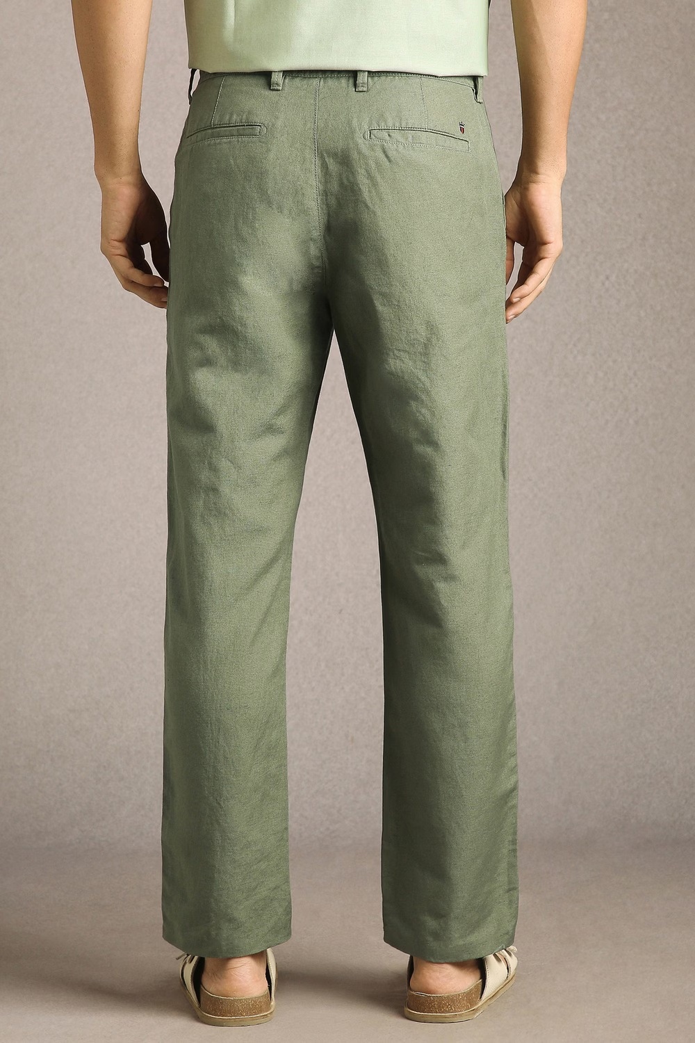80022-men-olive-textured-flat-front-casual-trousers-olive-1.jpg