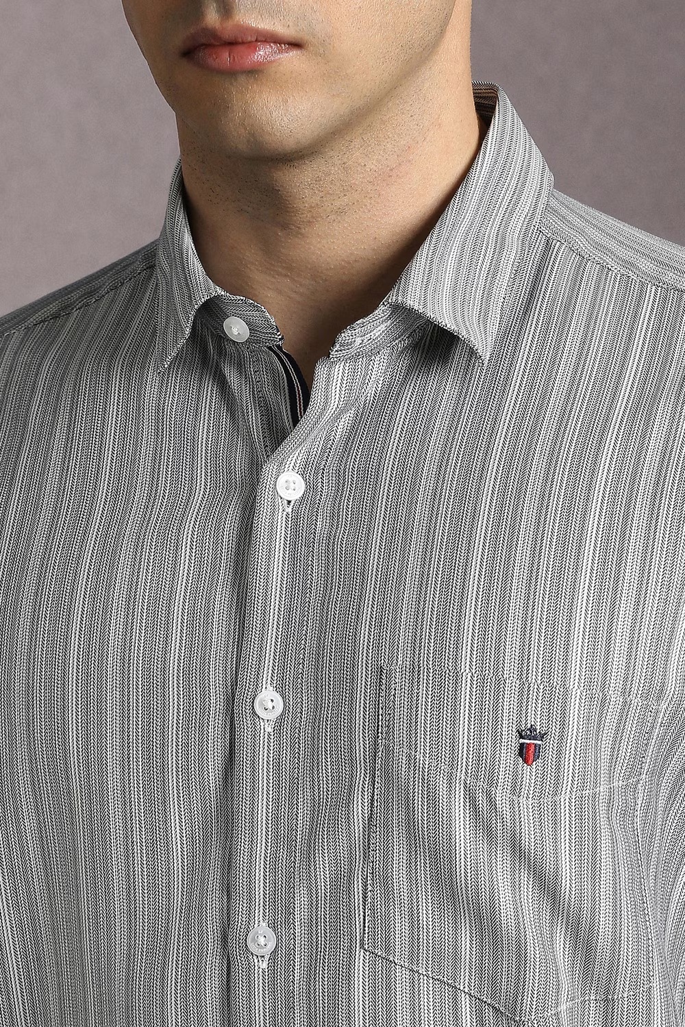 80474-men-grey-stripe-full-sleeves-casual-shirt-grey-1.jpg