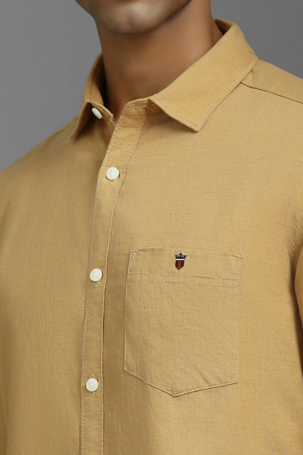 80505-men-yellow-slim-fit-solid-full-sleeves-casual-shirt-yellow-1.jpg