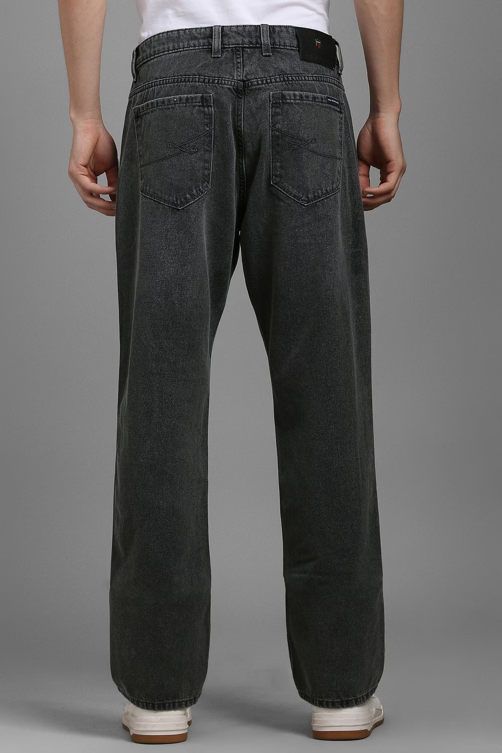 80678-men-grey-mid-wash-regular-fit-jeans-grey-1.jpg